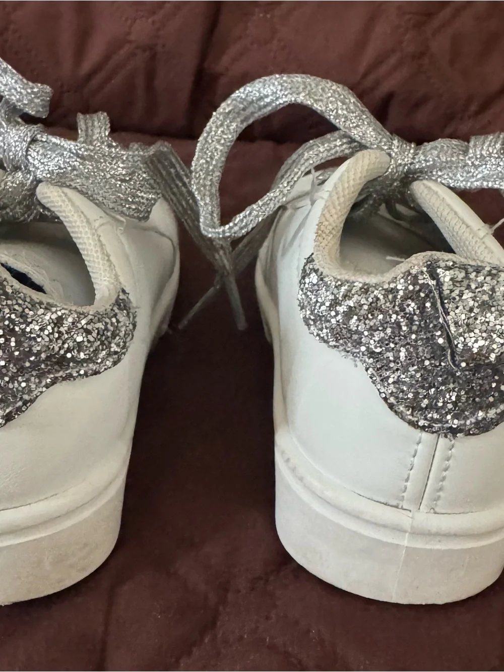 Rouge! White Kids Sneakers with Silver Glitter Accents